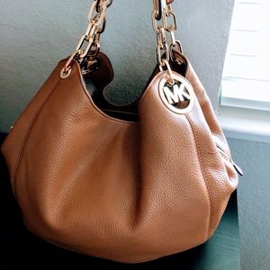 NWT Micheal Kors Fulton Acorn LG Shoulder Leather